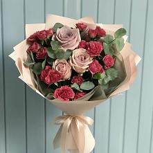 Букет цветов из:  Гвоздики и Розы в Атамановке